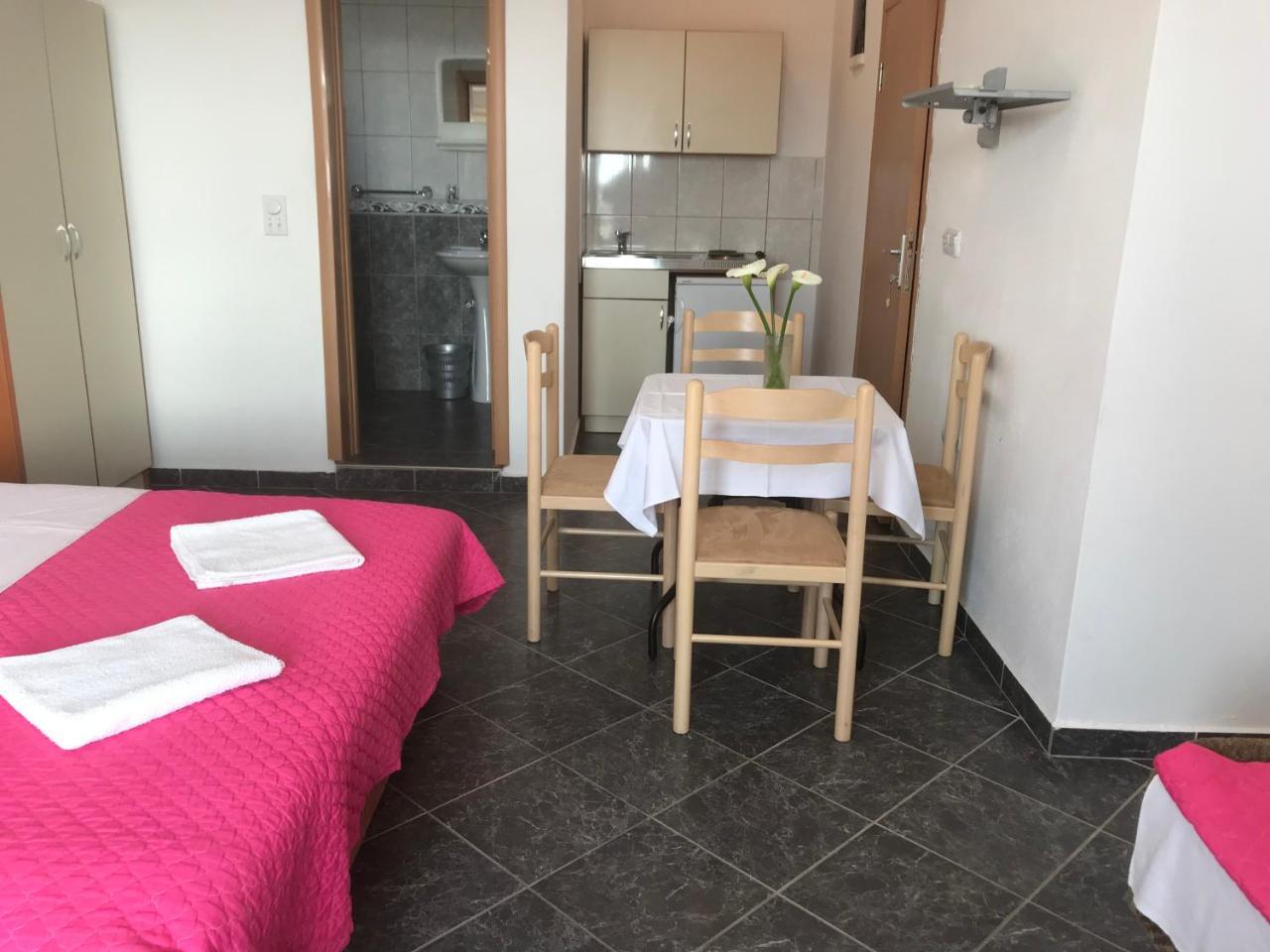 Apartments Radosevic Ulcinj Exterior foto